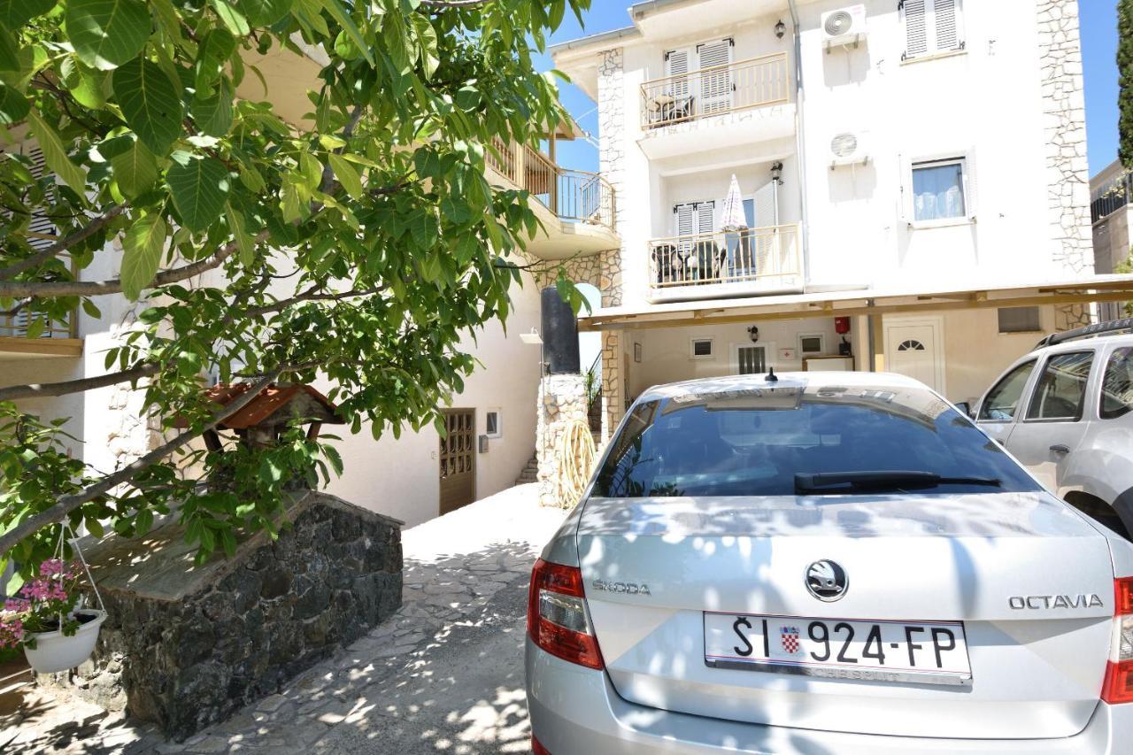Apartments Jurkic Dolac エクステリア 写真
